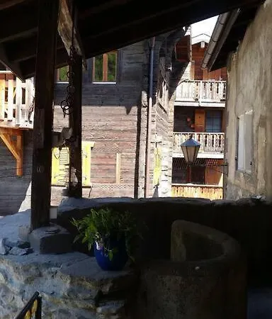 Historische Maisonettewohnung Bis 9 Gaeste, Magic Pass Belalp, Rosswald Und Mehr Naters Exterior photo